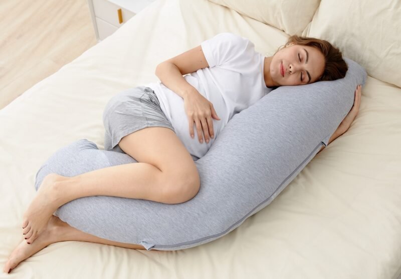Momcozy J Shaped Maternity Body Pillow – Image 2